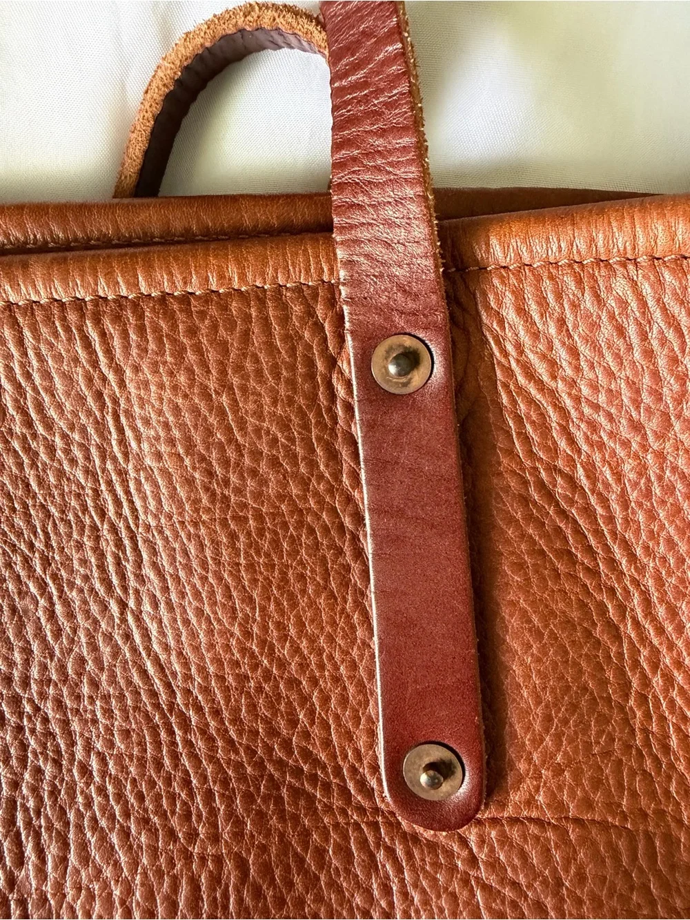Go Forth Goods medium Avery tote in saddle - Picture 6 of 15